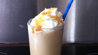 自宅で簡単にできる スタバ風フラペチーノのレシピと作り方の紹介 レコメンデッド